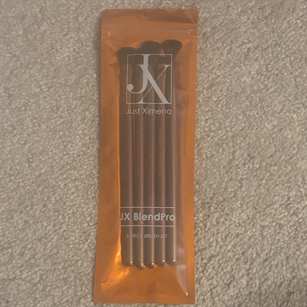 Just Ximena Makeup Brush Set
